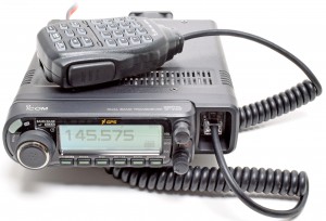 Icom ID-4100E VHF/UHF-TRX mit D-Star